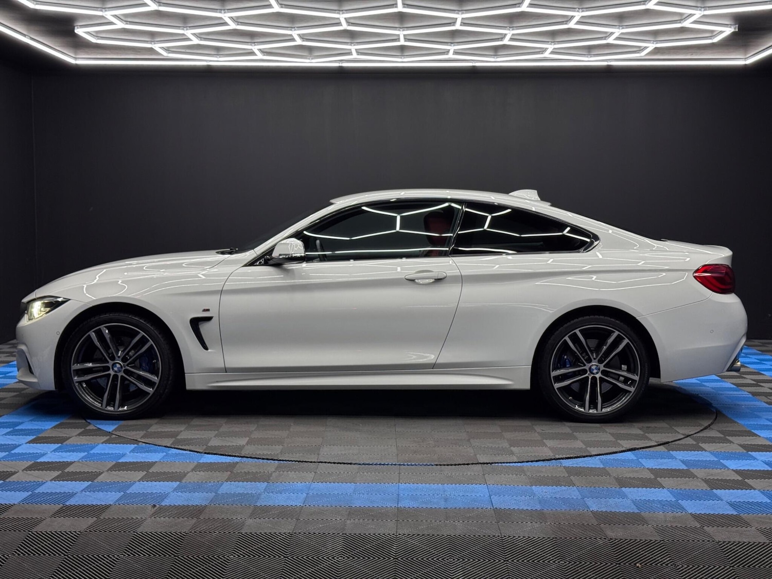 Used BMW 4 Series 2017 for sale - 76167373: Photo 8