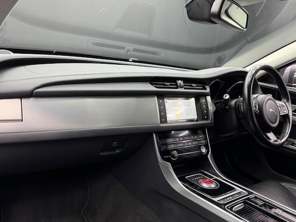 Used Jaguar XF 2017 for sale - 76314555: Photo 11