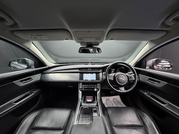 Used Jaguar XF 2017 for sale - 76314555: Photo 17