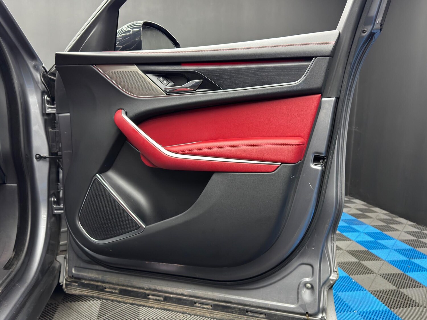 Used Jaguar F-Pace for sale - 77705543: Photo 41