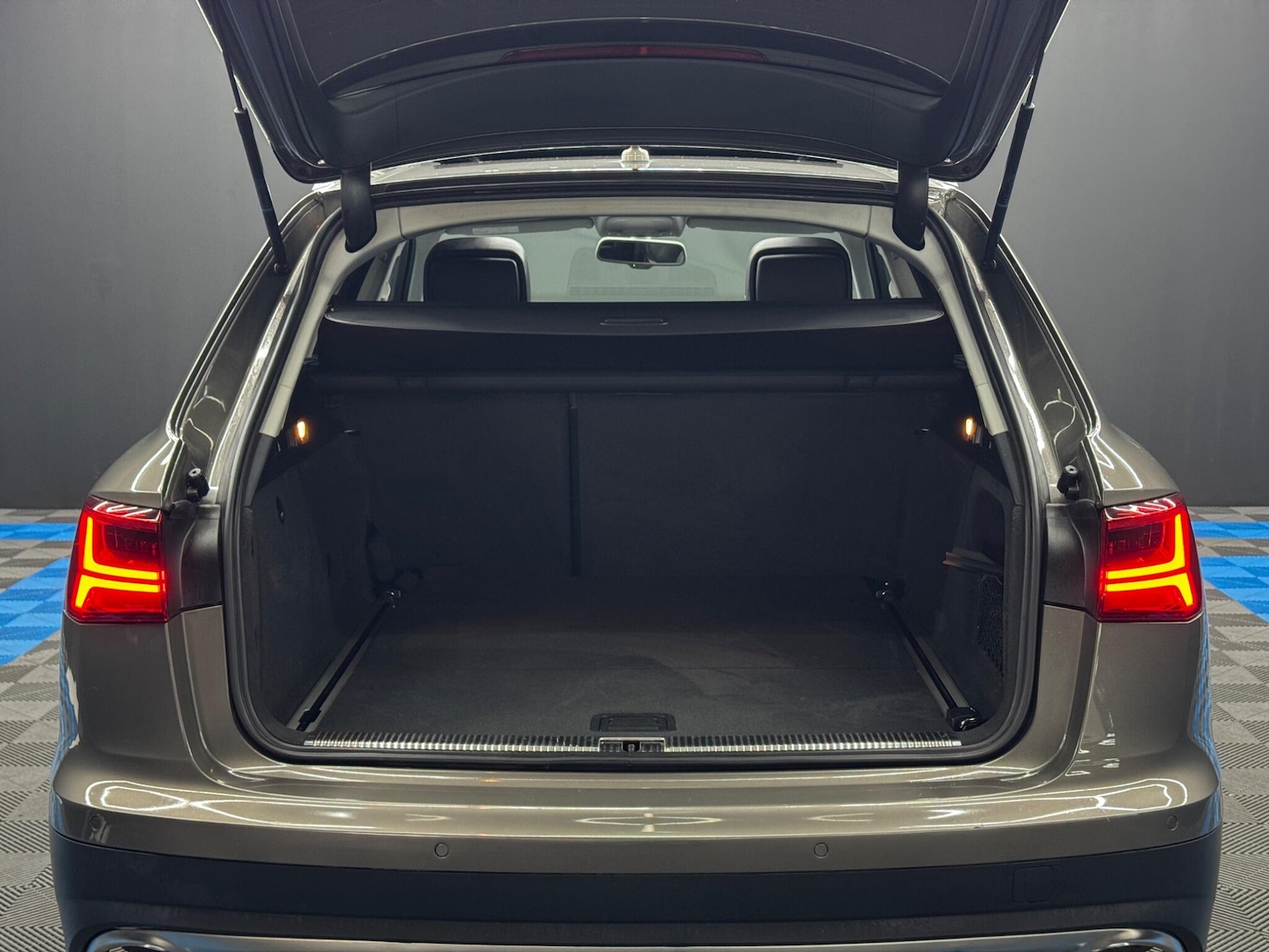 Used Audi A6 Allroad 2015 for sale - 78100085: Photo 39