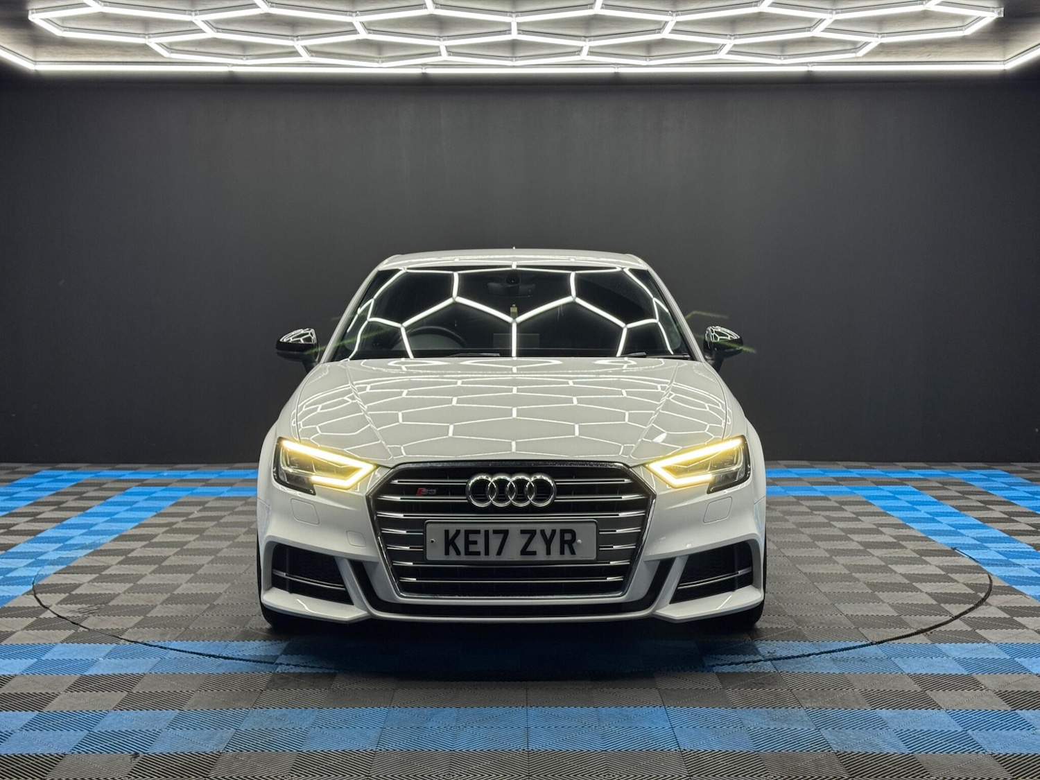 Used Audi A3 2017 for sale - 76887449: Photo 2