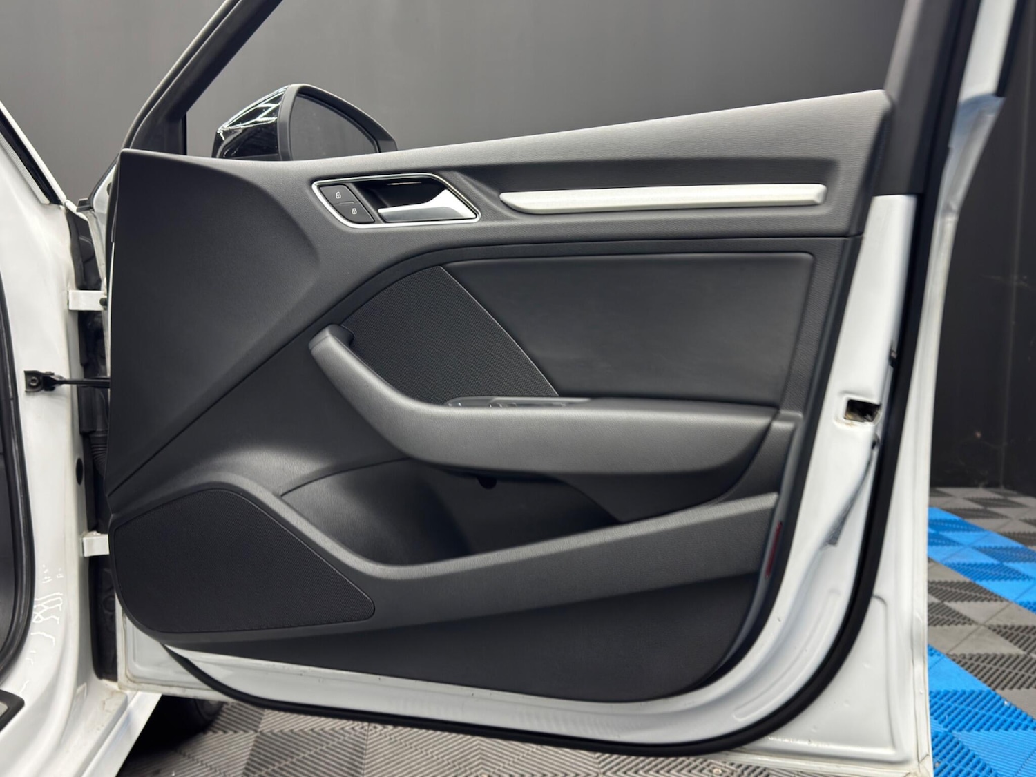 Used Audi A3 2017 for sale - 76887449: Photo 39