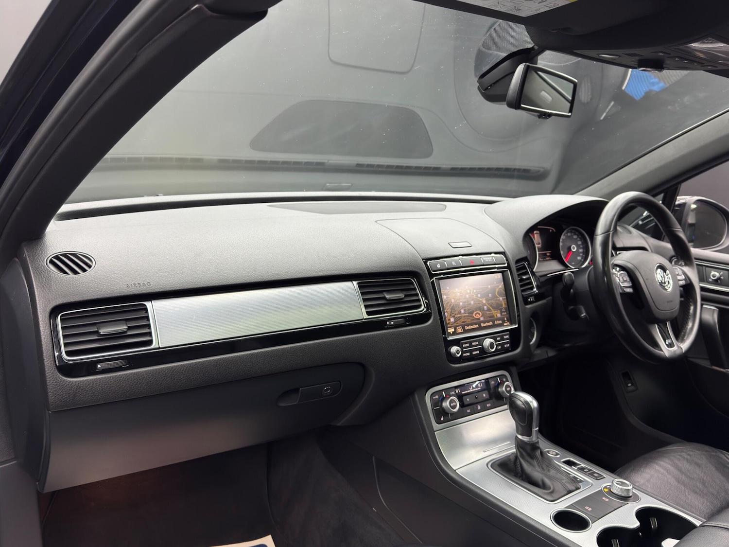 Used Volkswagen Touareg for sale - 77279970: Photo 11