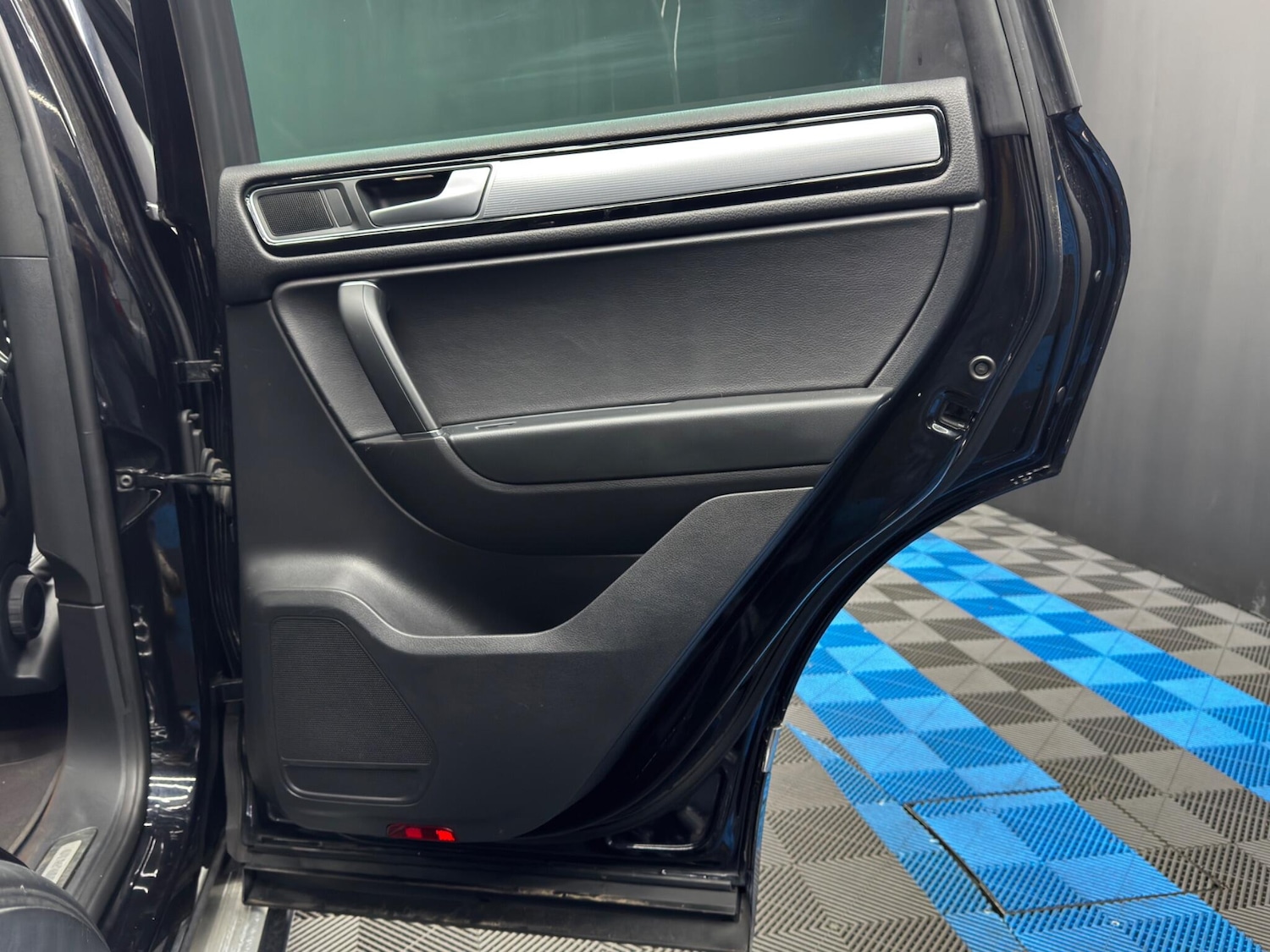 Used Volkswagen Touareg for sale - 77279970: Photo 46