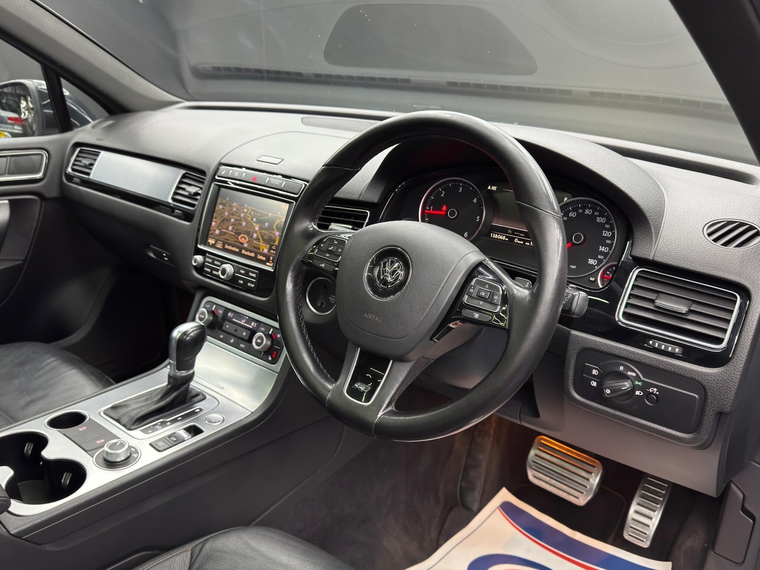 Used Volkswagen Touareg for sale - 77279970: Photo 9