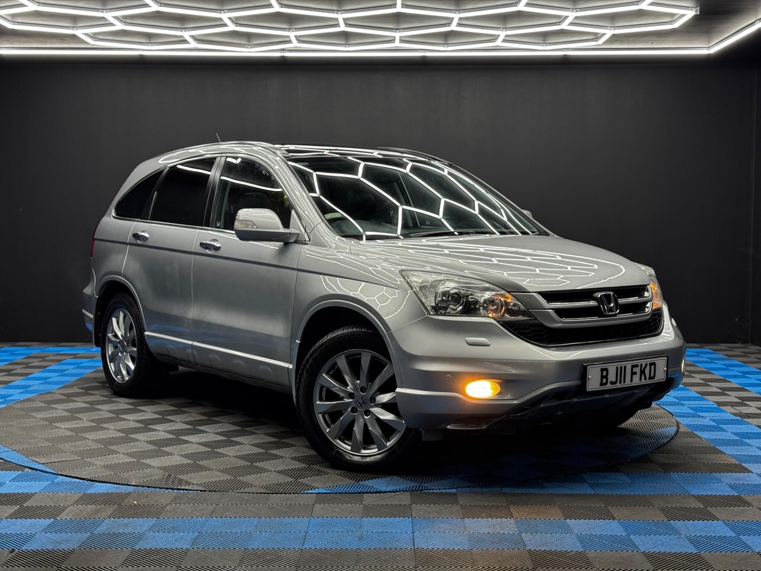 Used Honda CR-V 2011 for sale - 76727985: Photo 1