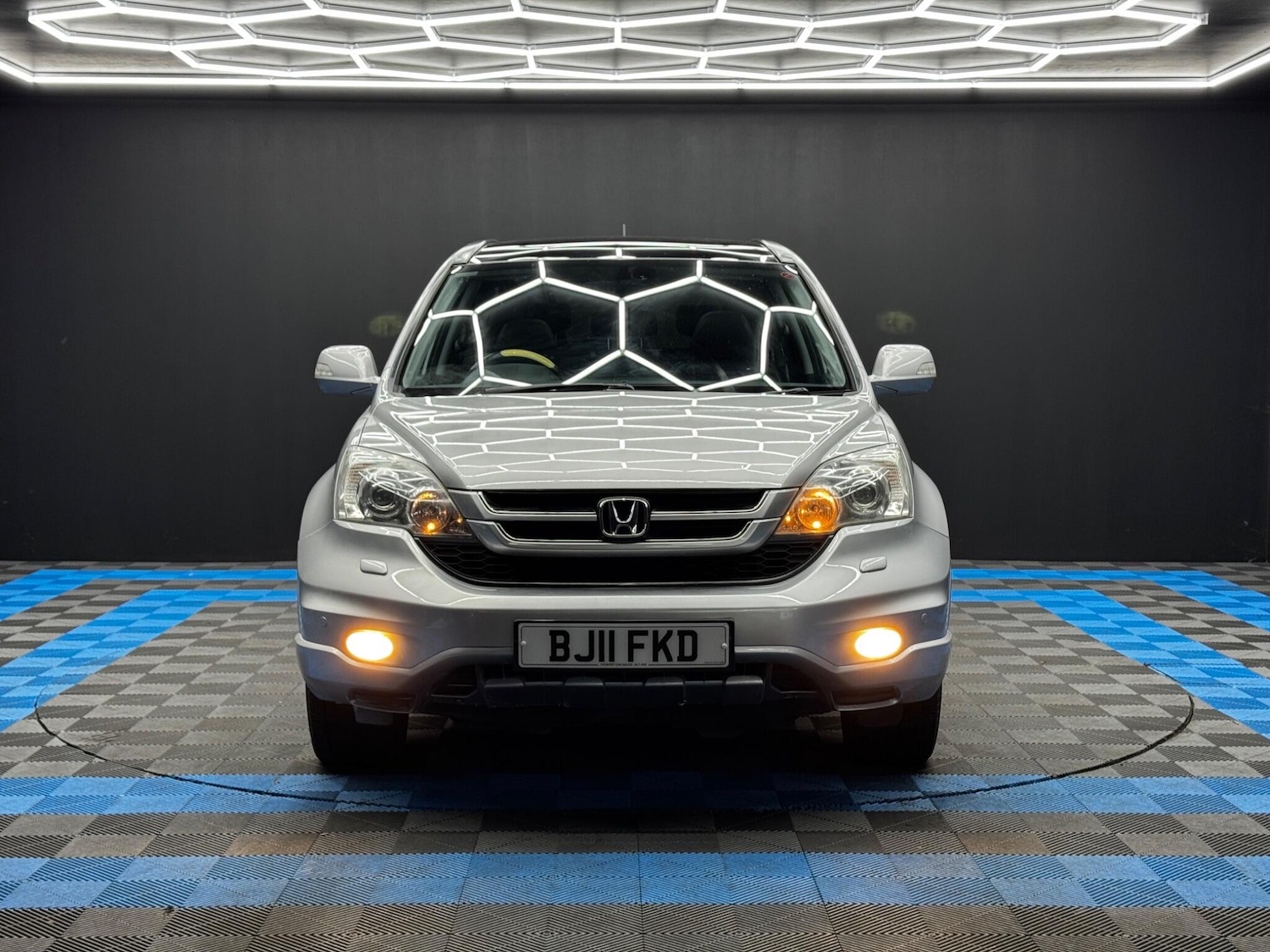 Used Honda CR-V 2011 for sale - 76727985: Photo 2