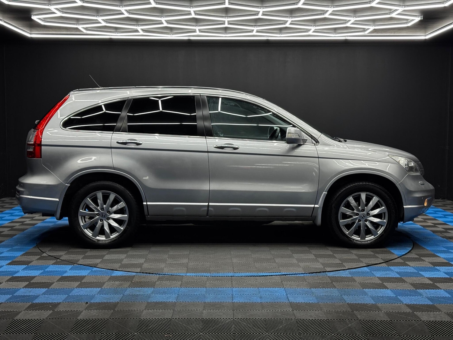 Used Honda CR-V 2011 for sale - 76727985: Photo 4