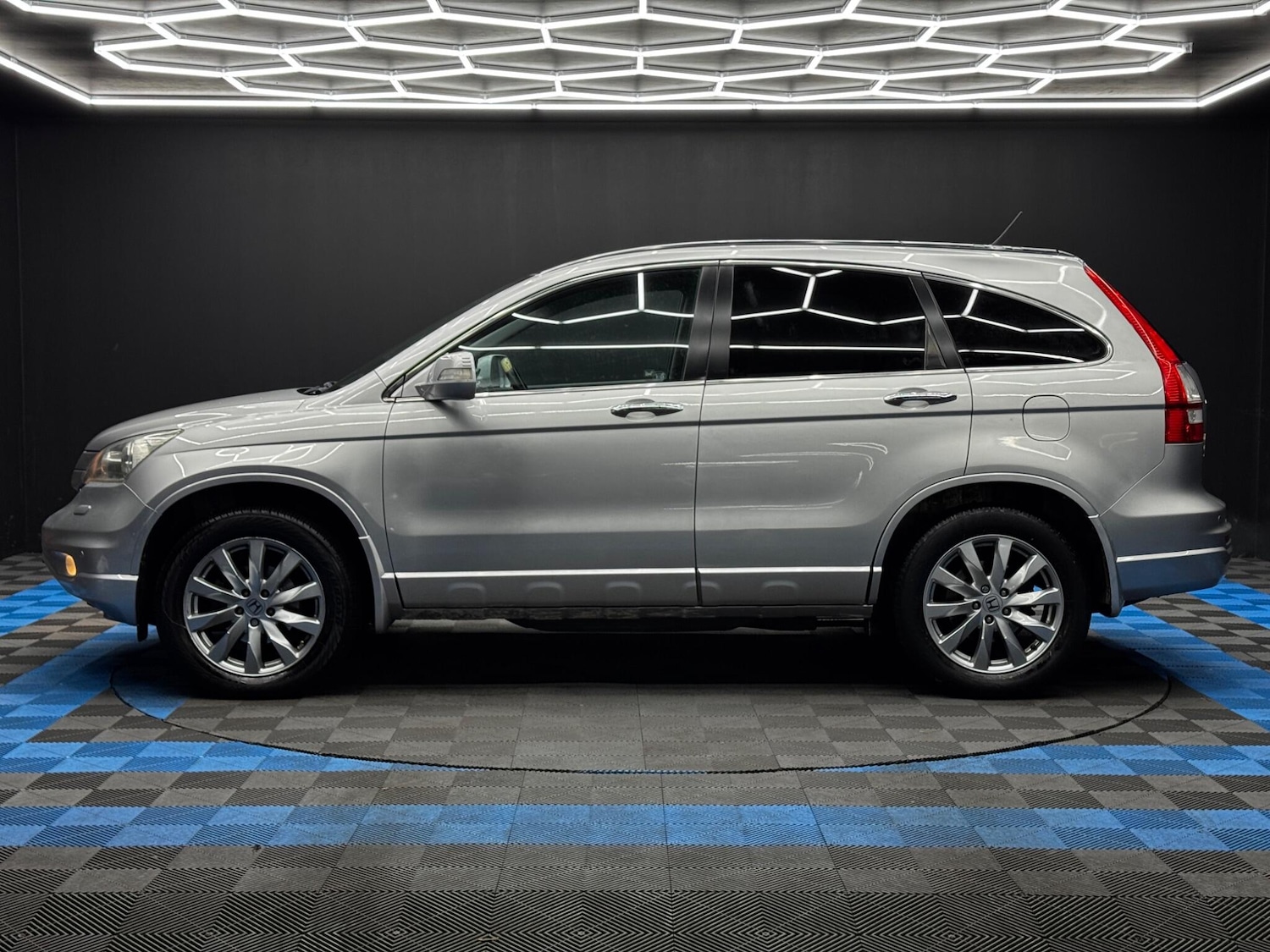 Used Honda CR-V 2011 for sale - 76727985: Photo 8