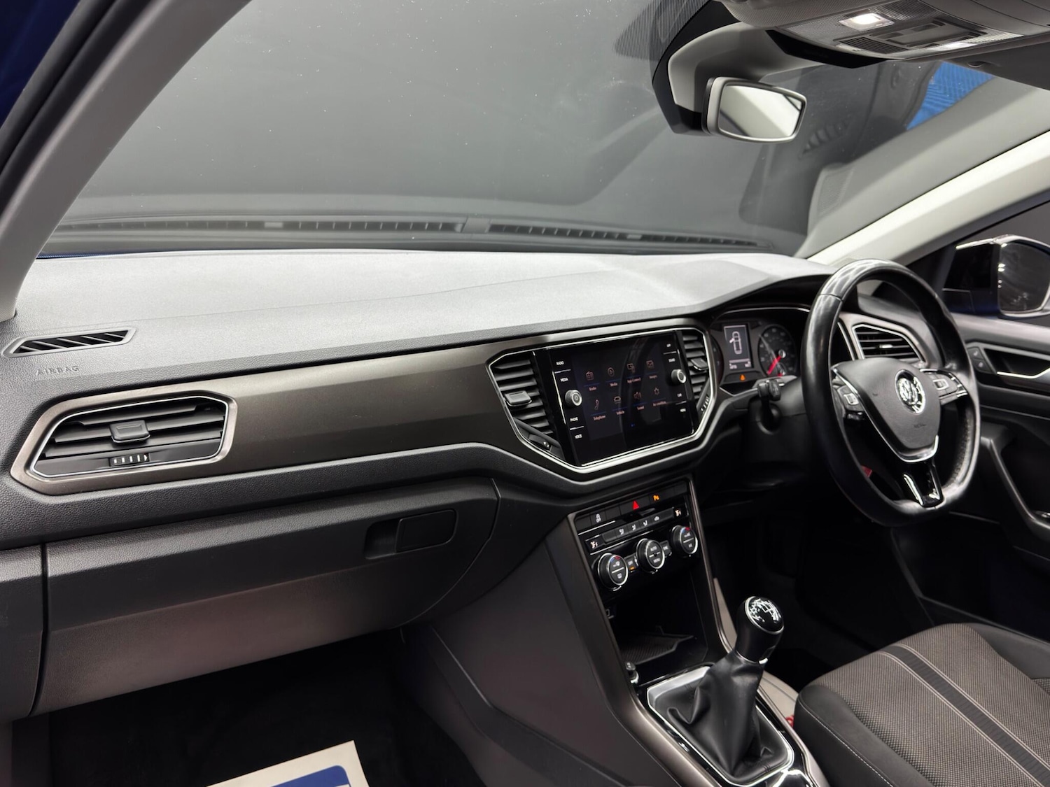 Used Volkswagen T-Roc 2018 for sale - 76512973: Photo 11