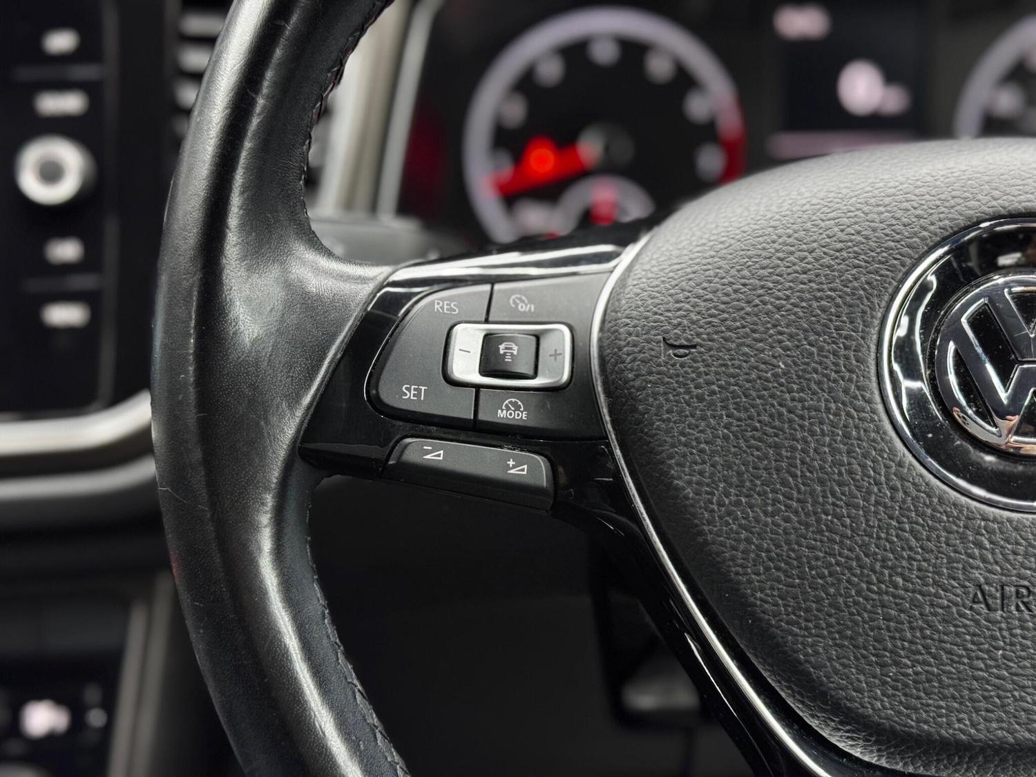 Used Volkswagen T-Roc 2018 for sale - 76512973: Photo 20