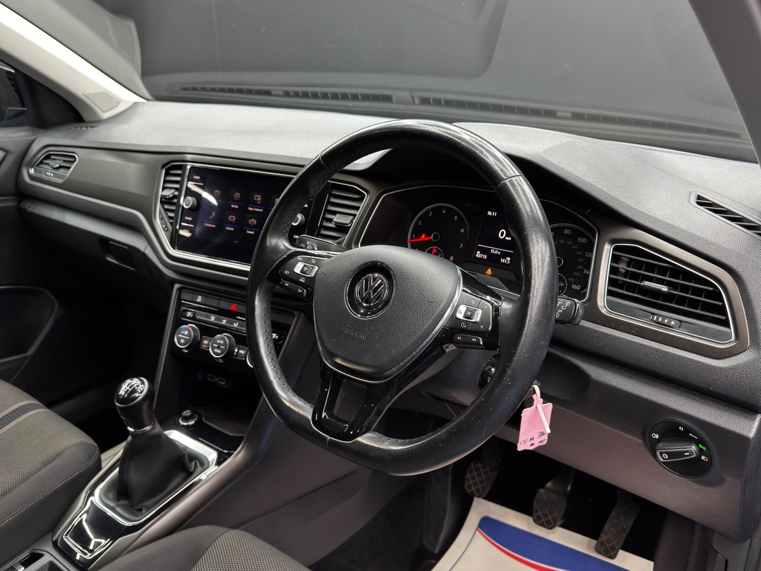 Used Volkswagen T-Roc 2018 for sale - 76512973: Photo 9