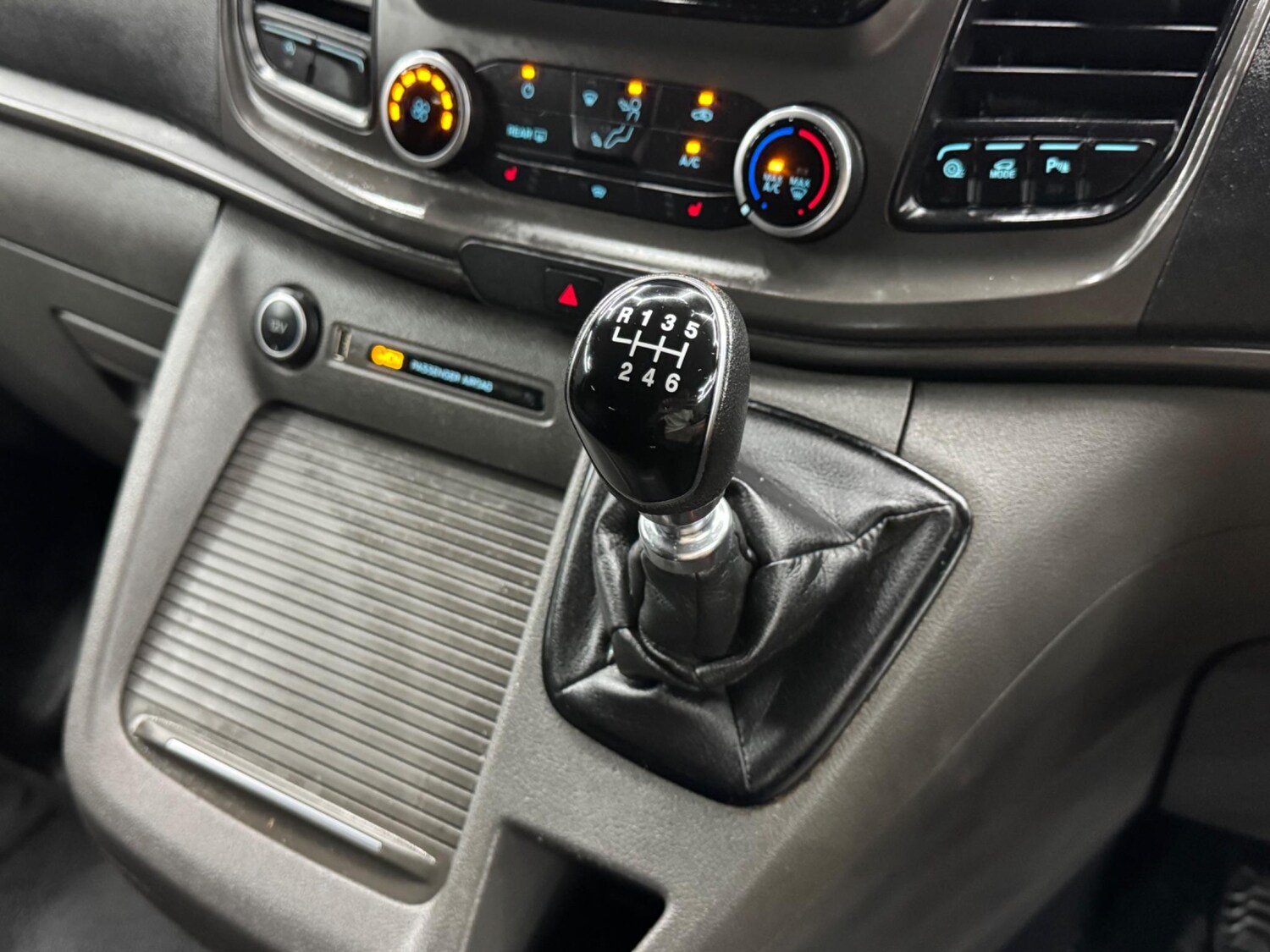 Used Ford Tourneo Custom 2020 for sale - 77358717: Photo 26