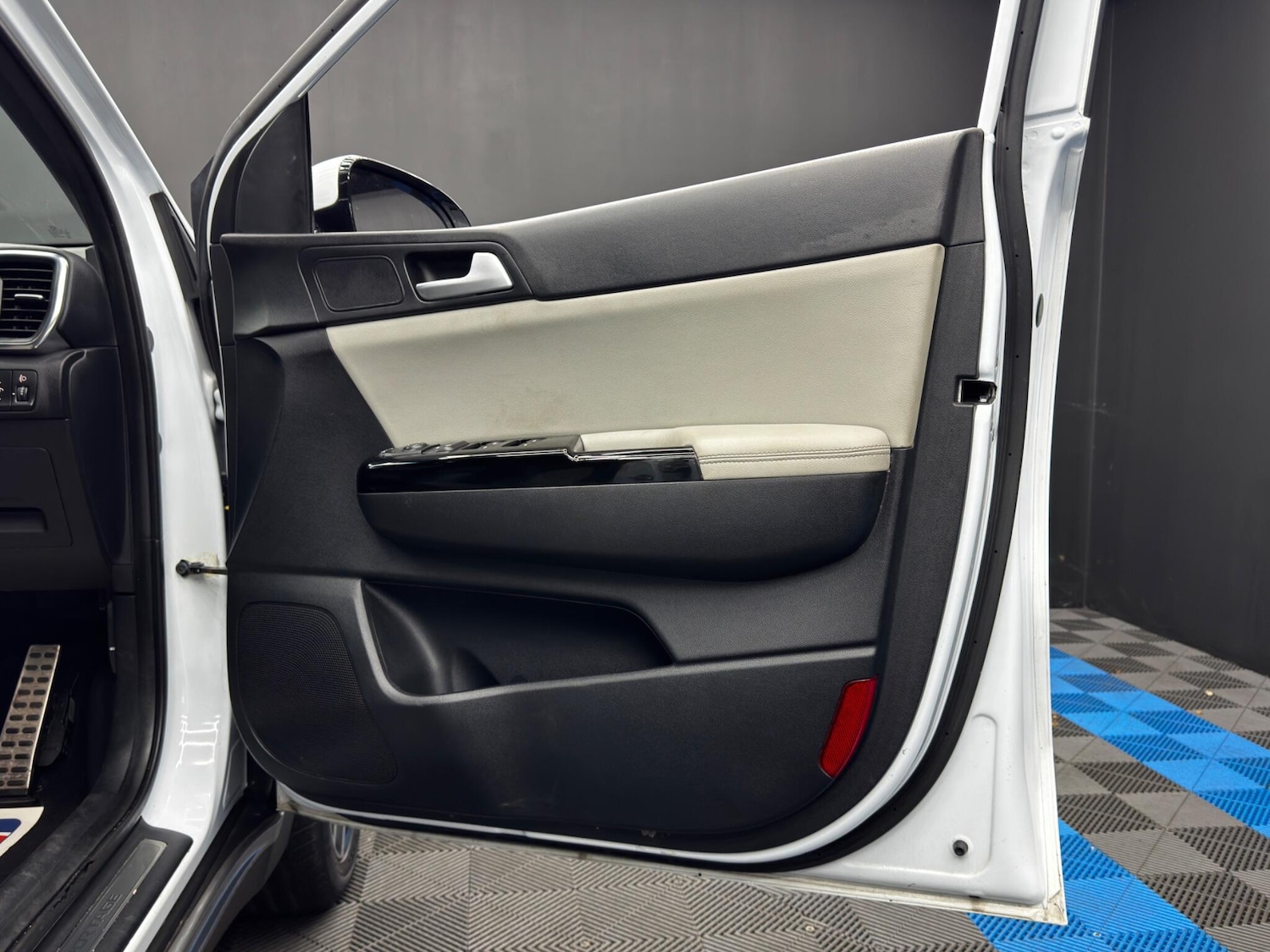 Used Kia Sportage 2016 for sale - 78086903: Photo 35