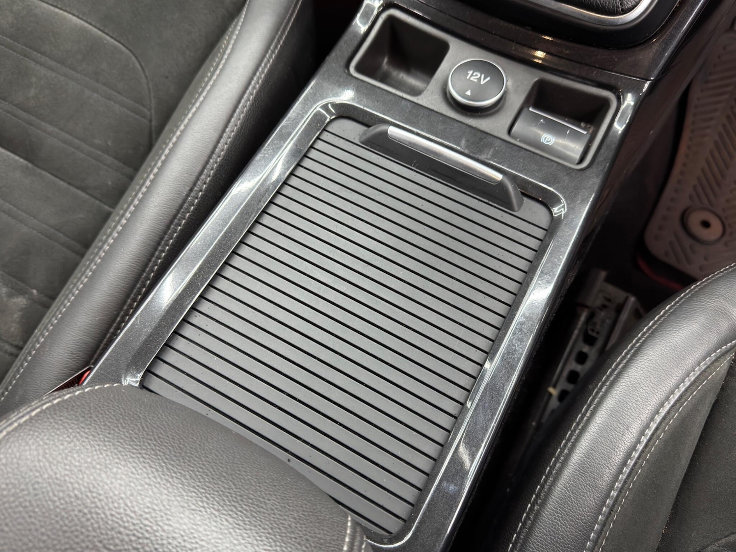 Used Ford Kuga 2016 for sale - 77091455: Photo 24