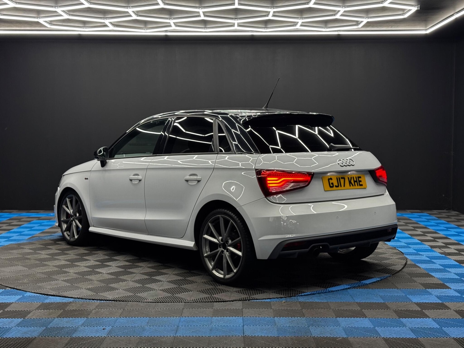 Used Audi A1 2017 for sale - 77109603: Photo 7