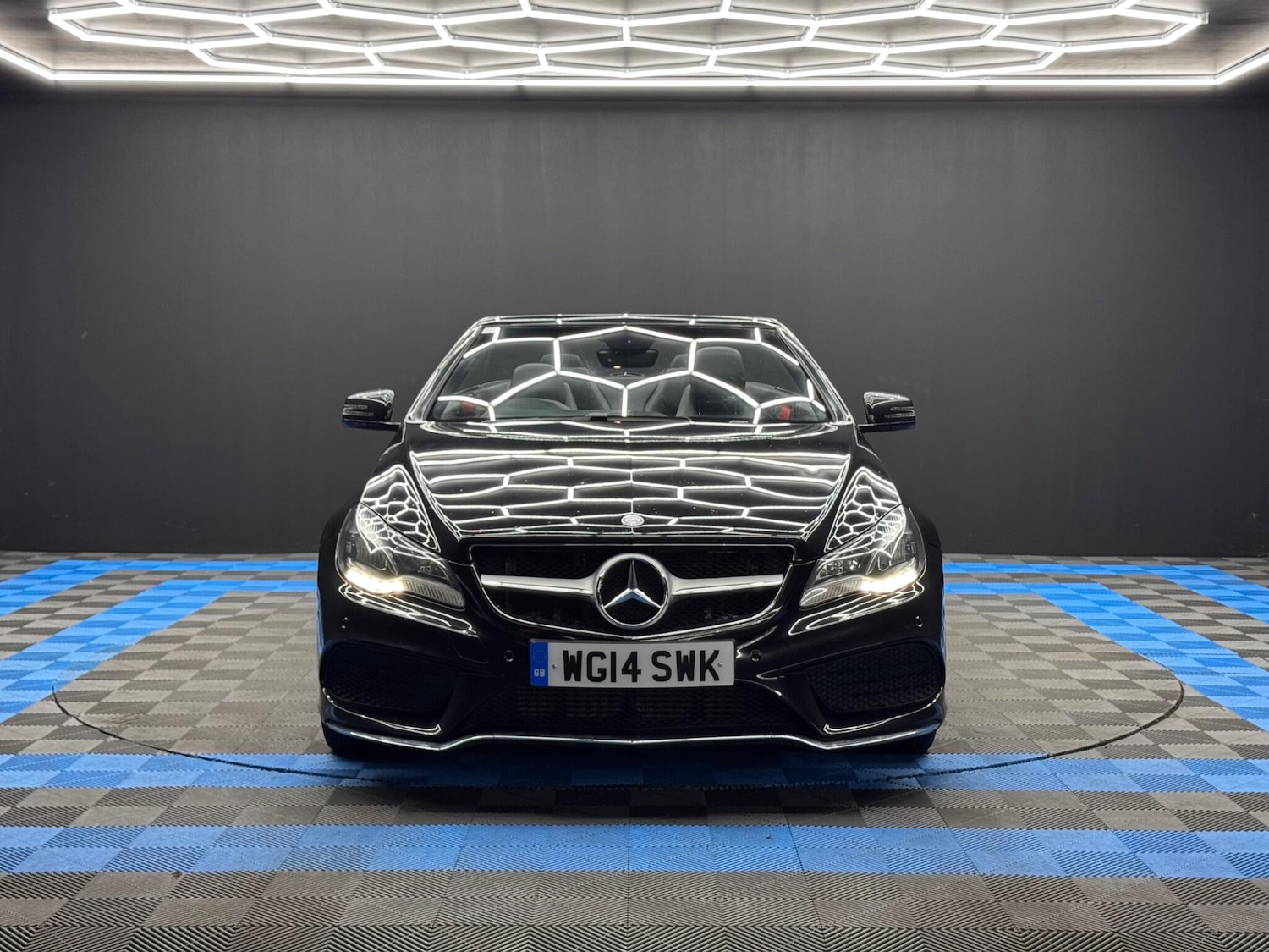 Used Mercedes-Benz E-Class 2014 for sale - 76136101: Photo 2