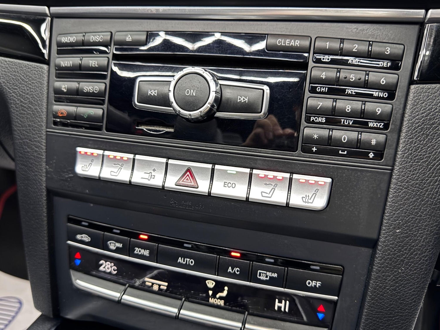 Used Mercedes-Benz E-Class 2014 for sale - 76136101: Photo 26