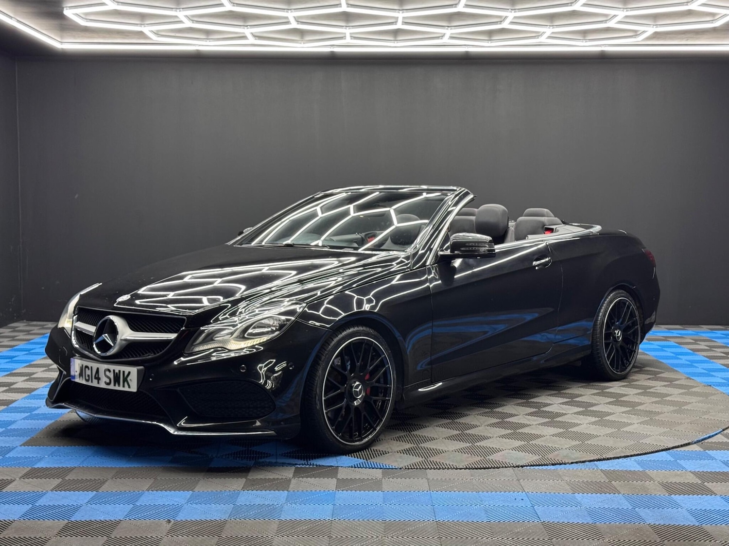 Used Mercedes-Benz E-Class 2014 for sale - 76136101: Photo 3