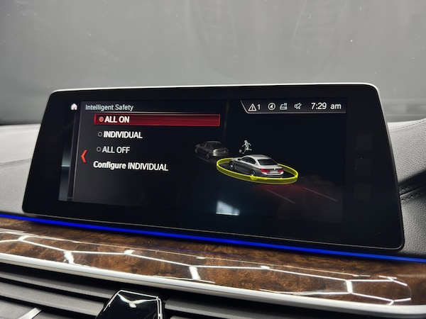 Used BMW 5 Series 2017 for sale - 76099310: Photo 38