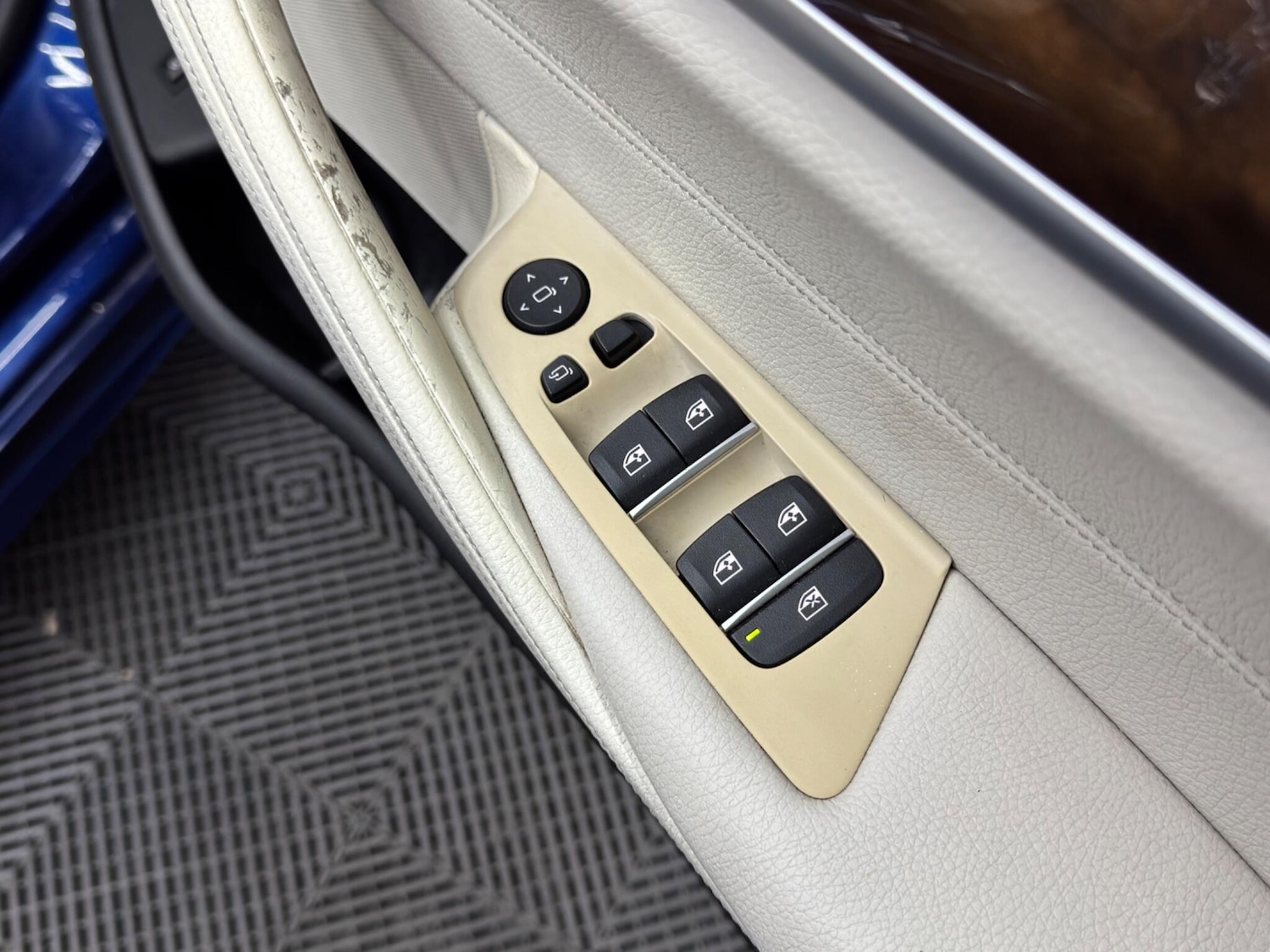 Used BMW 5 Series 2017 for sale - 76099310: Photo 47