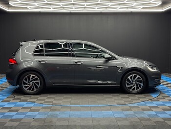 Used Volkswagen Golf 2020 for sale - 77468582: Photo