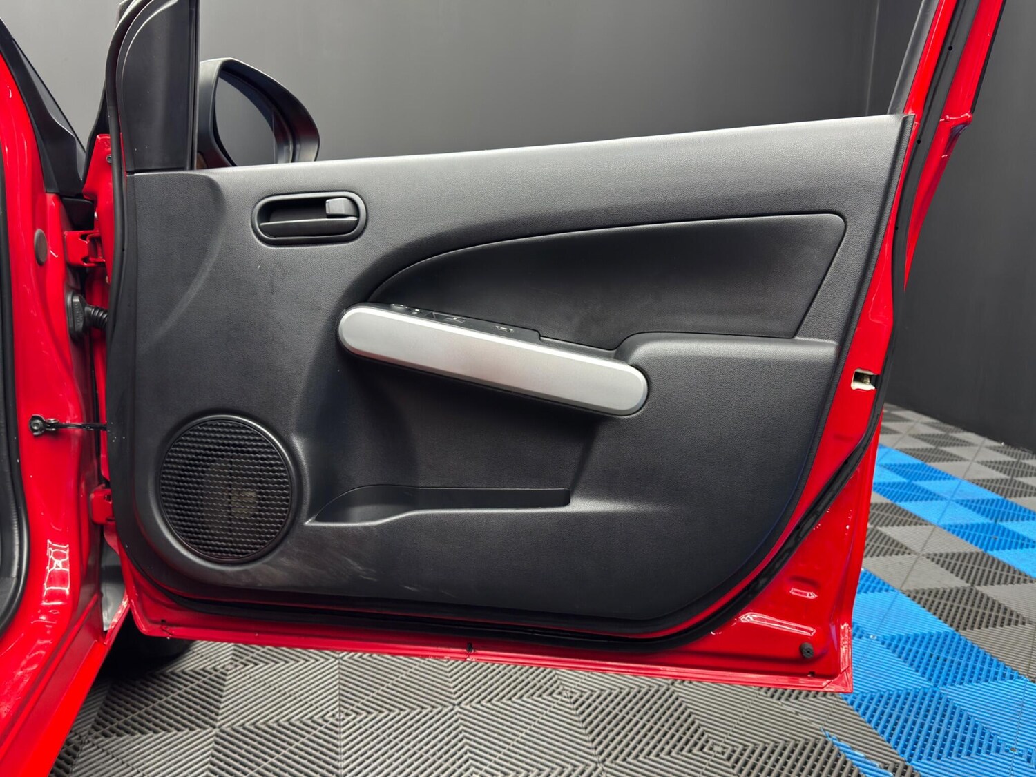 Used Mazda Mazda2 2012 for sale - 77395698: Photo 28