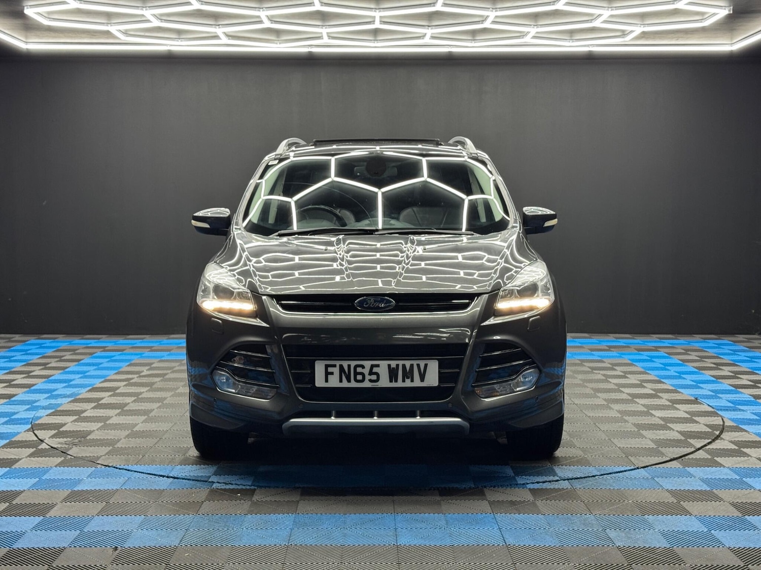 Used Ford Kuga 2015 for sale - 77278899: Photo 2