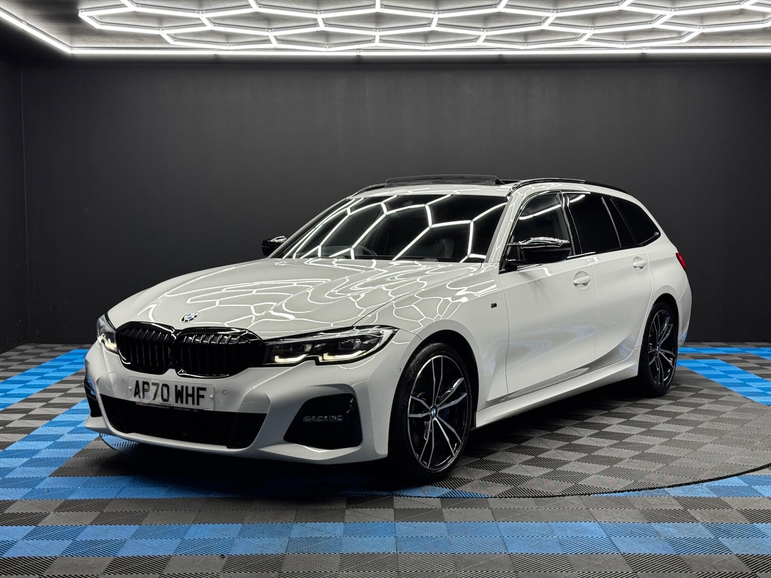 Used BMW 3 Series 2020 for sale - 76832595: Photo 3