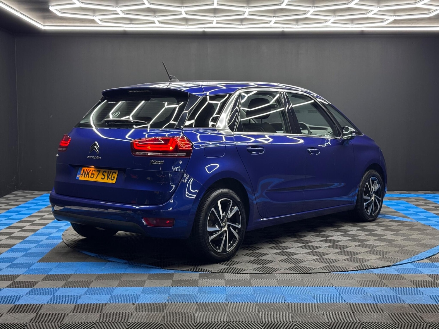 Used Citroen C4 Picasso 2017 for sale - 76167487: Photo 5