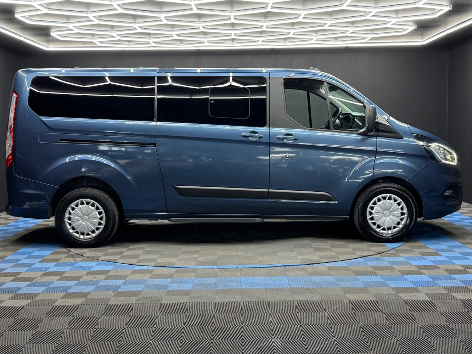 Used Ford Tourneo Custom 2020 for sale - 76987754: Photo 4