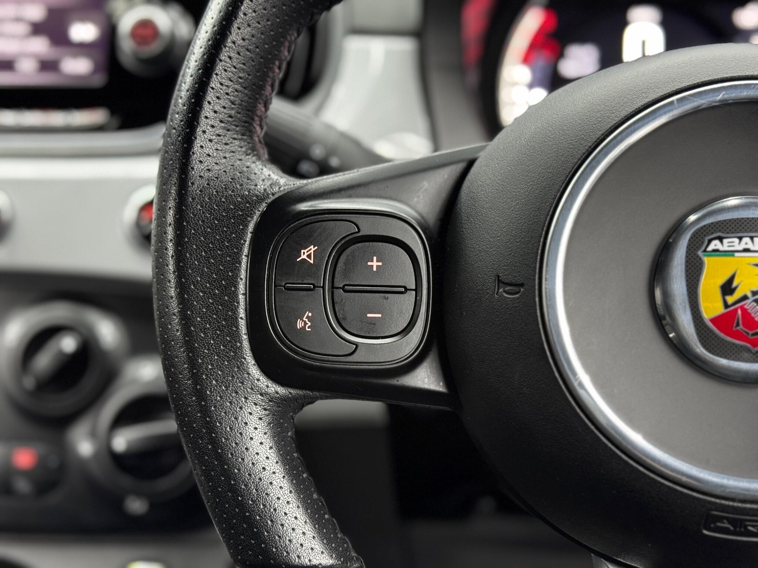 Used Abarth 595 2020 for sale - 77612358: Photo 19