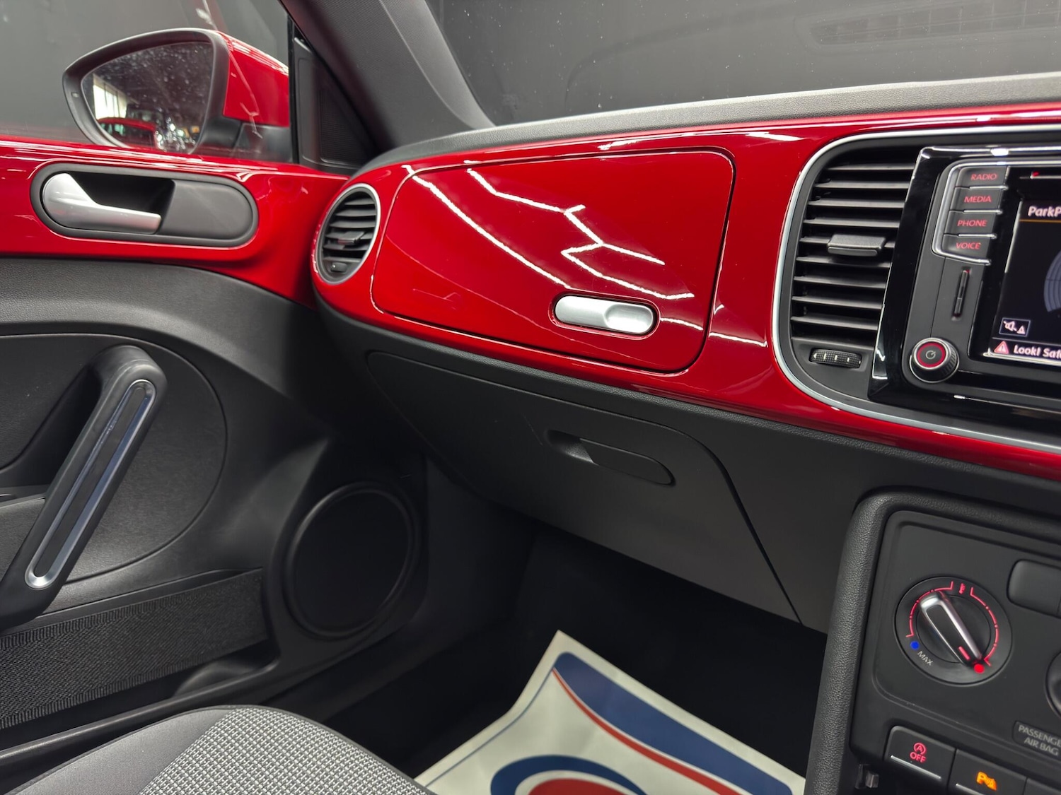 Used Volkswagen Beetle for sale - 77705014: Photo 32