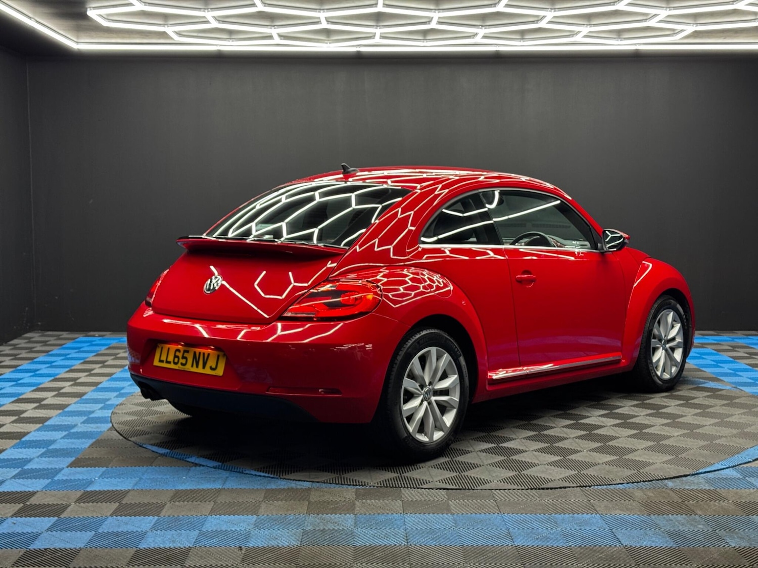 Used Volkswagen Beetle for sale - 77705014: Photo 5