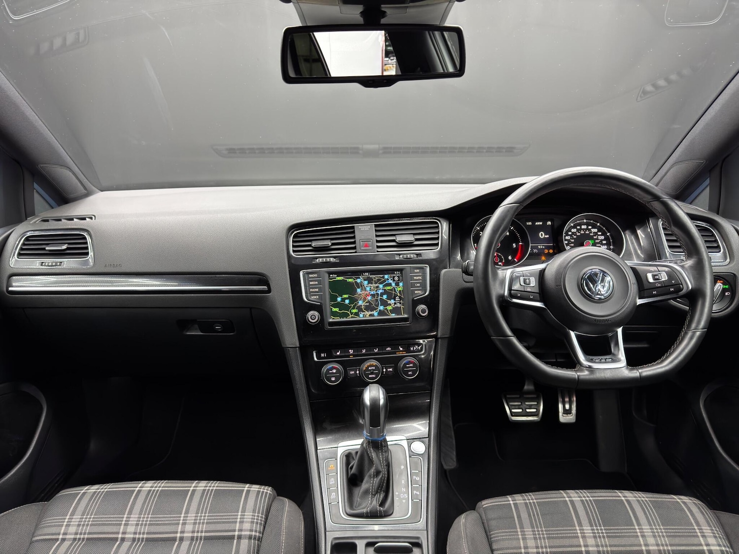 Used Volkswagen Golf 2016 for sale - 77015470: Photo 10