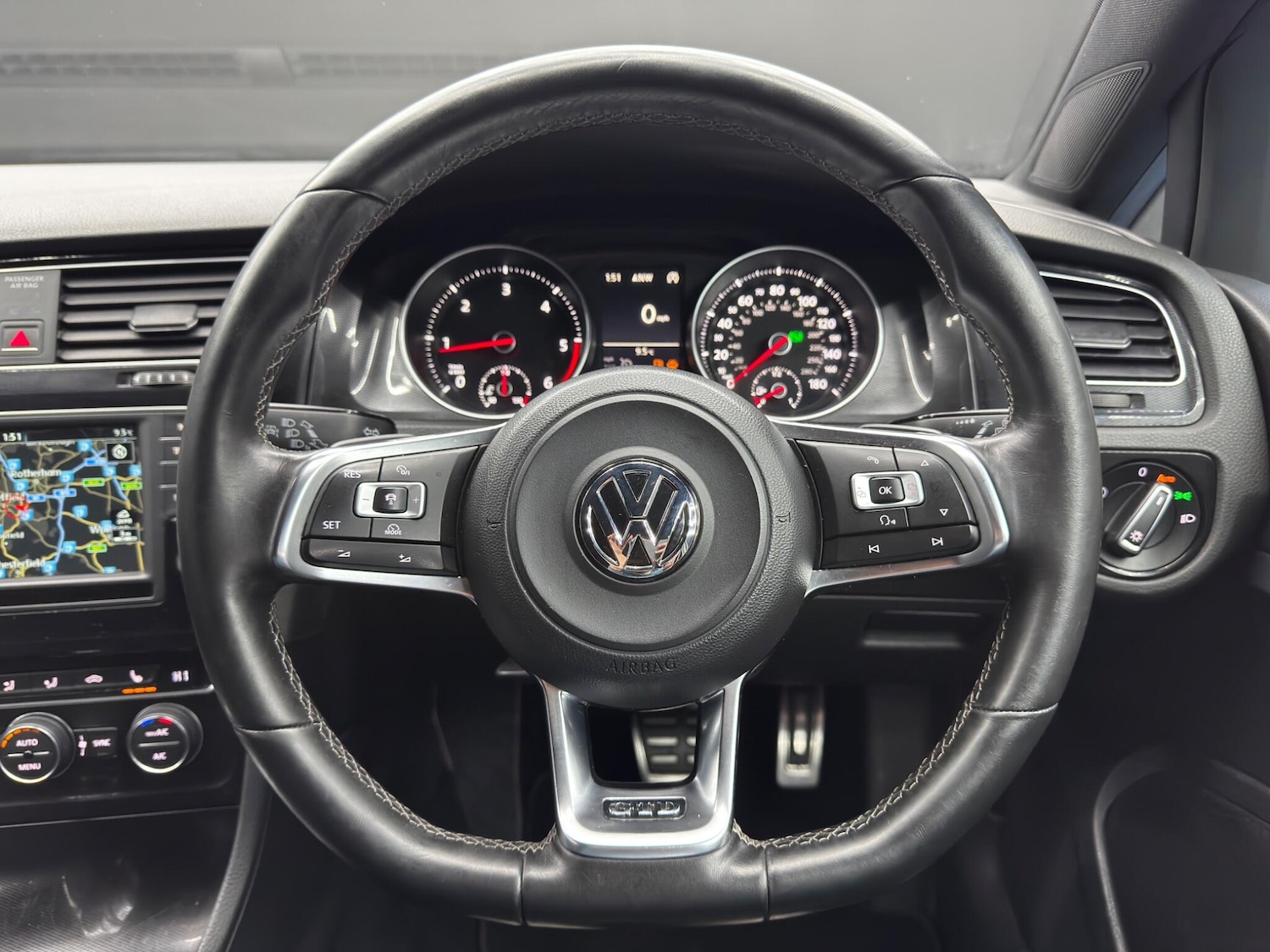 Used Volkswagen Golf 2016 for sale - 77015470: Photo 18