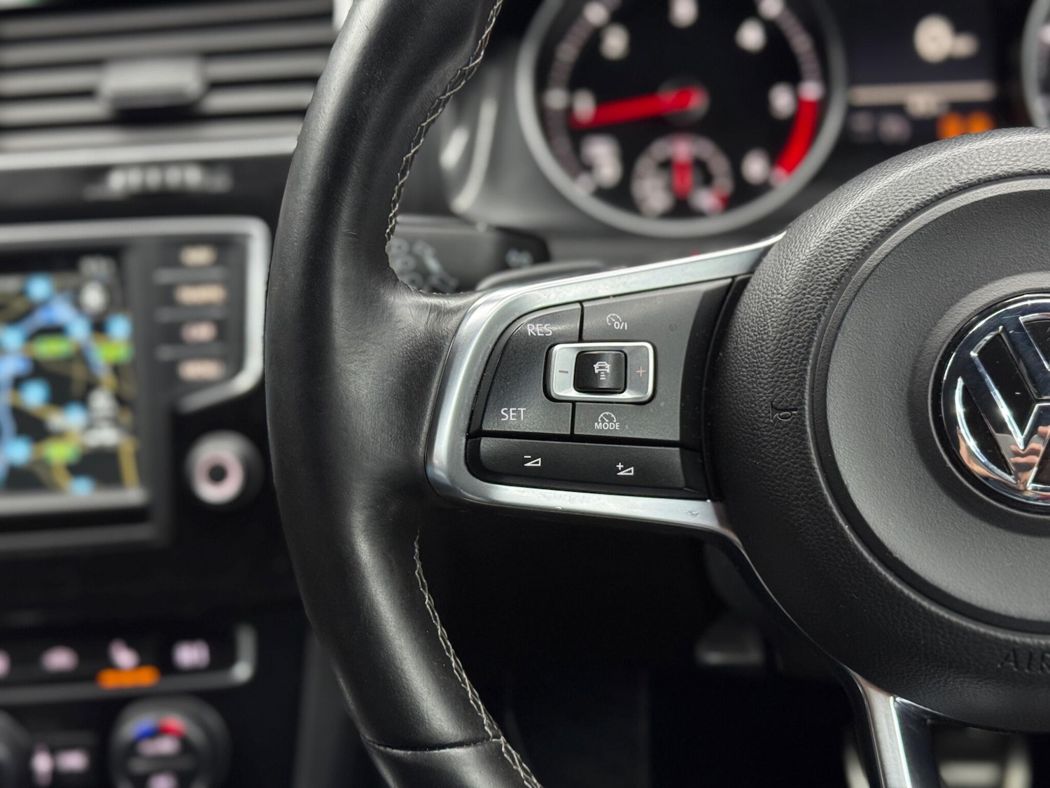 Used Volkswagen Golf 2016 for sale - 77015470: Photo 19