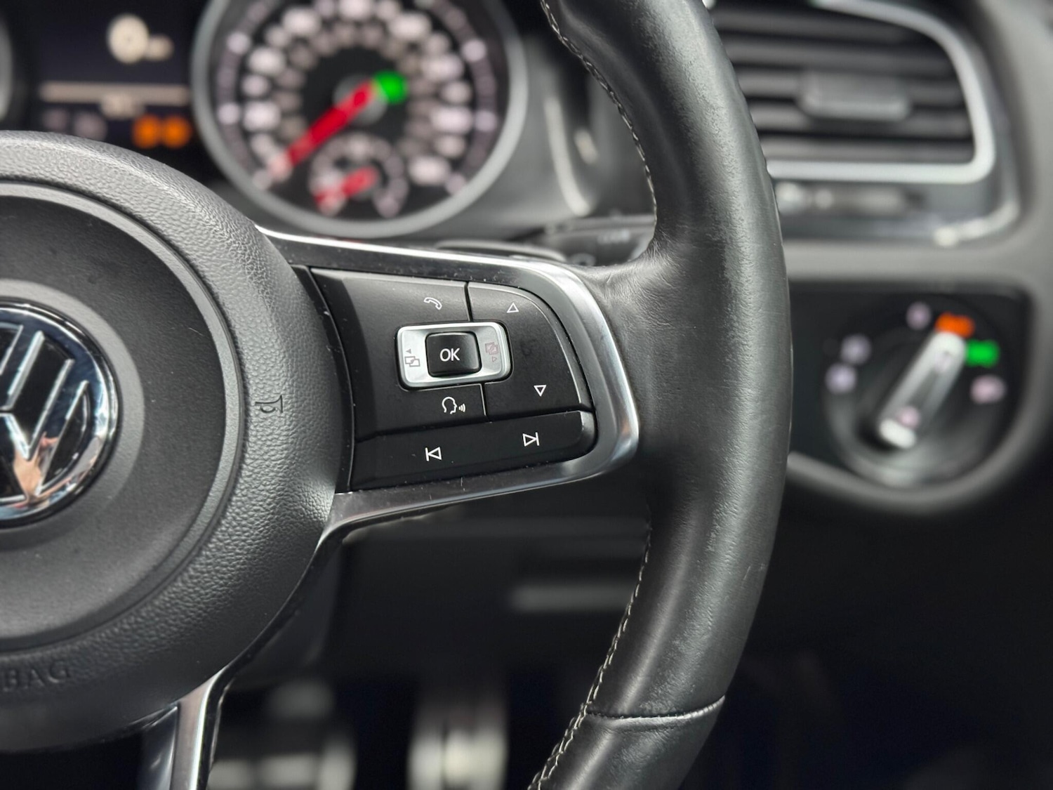 Used Volkswagen Golf 2016 for sale - 77015470: Photo 20