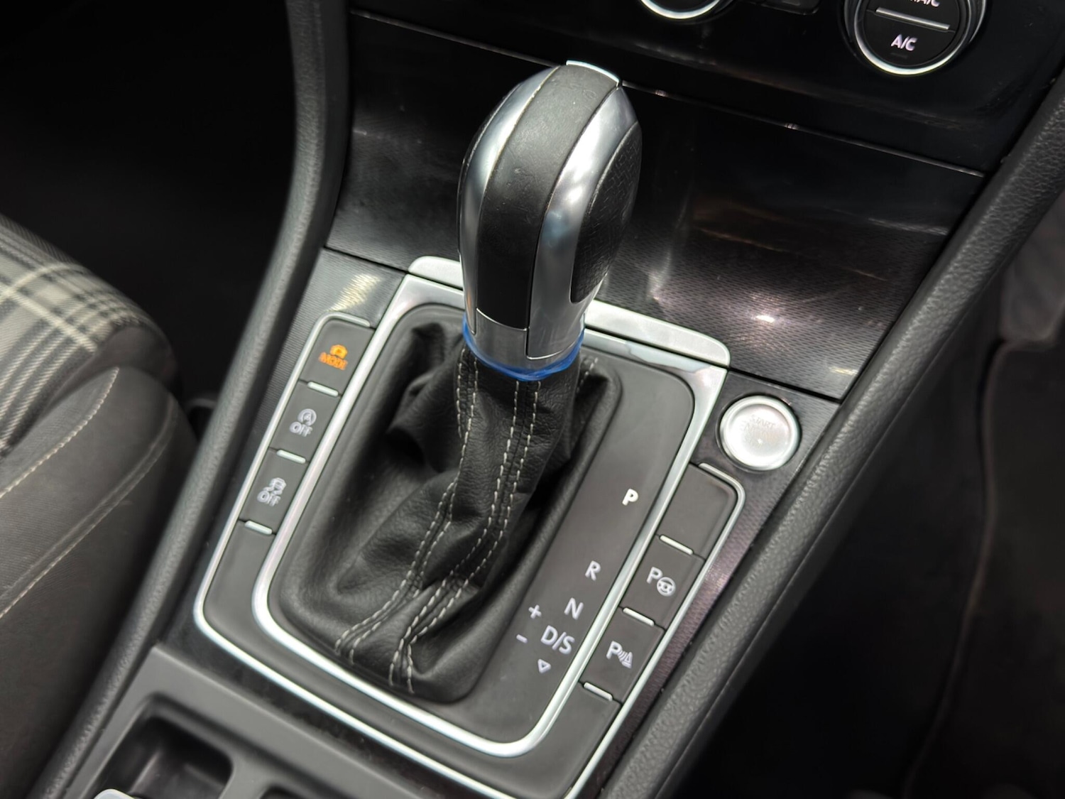 Used Volkswagen Golf 2016 for sale - 77015470: Photo 25