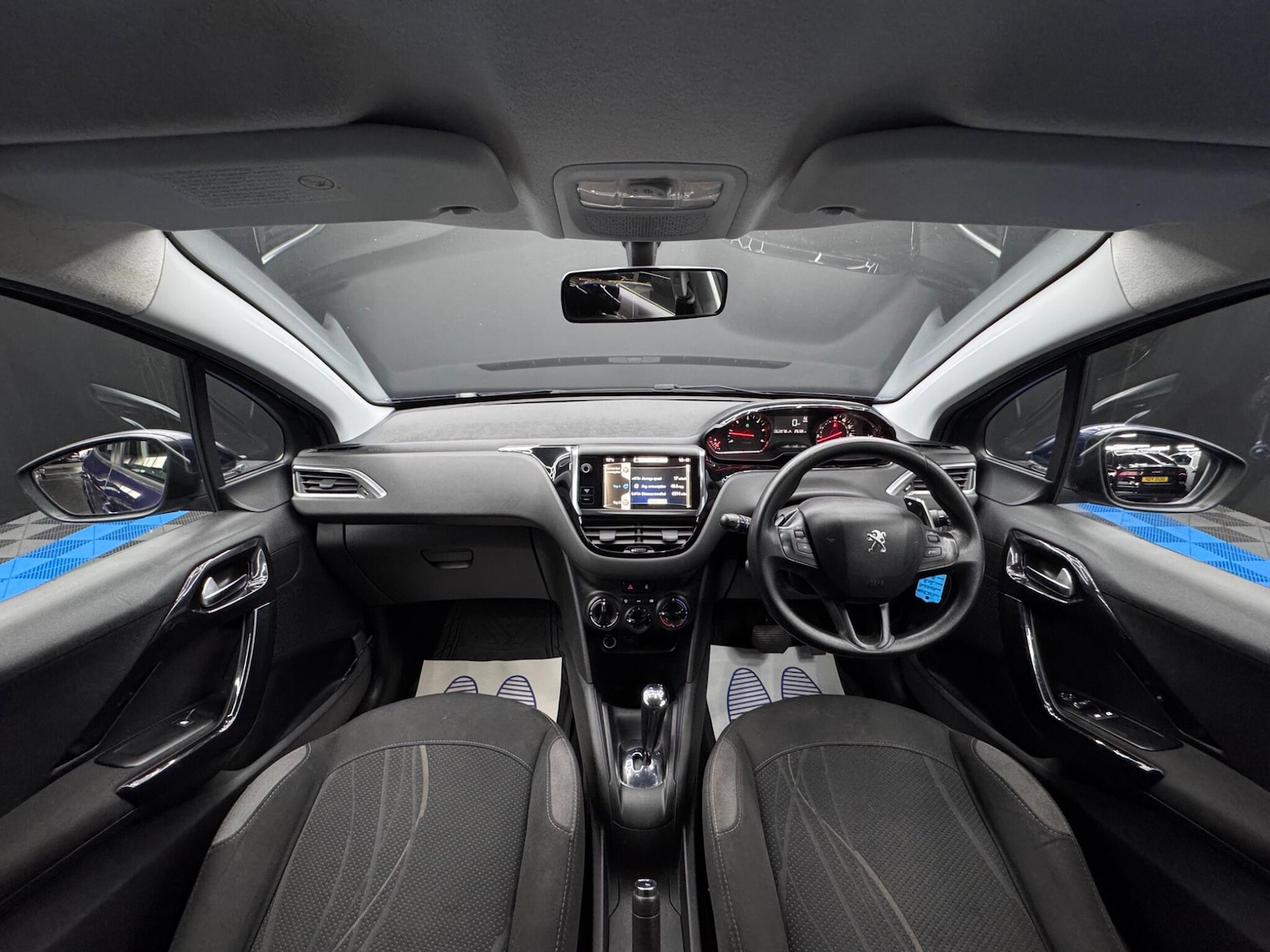 Used Peugeot 208 2013 for sale - 76167049: Photo 17