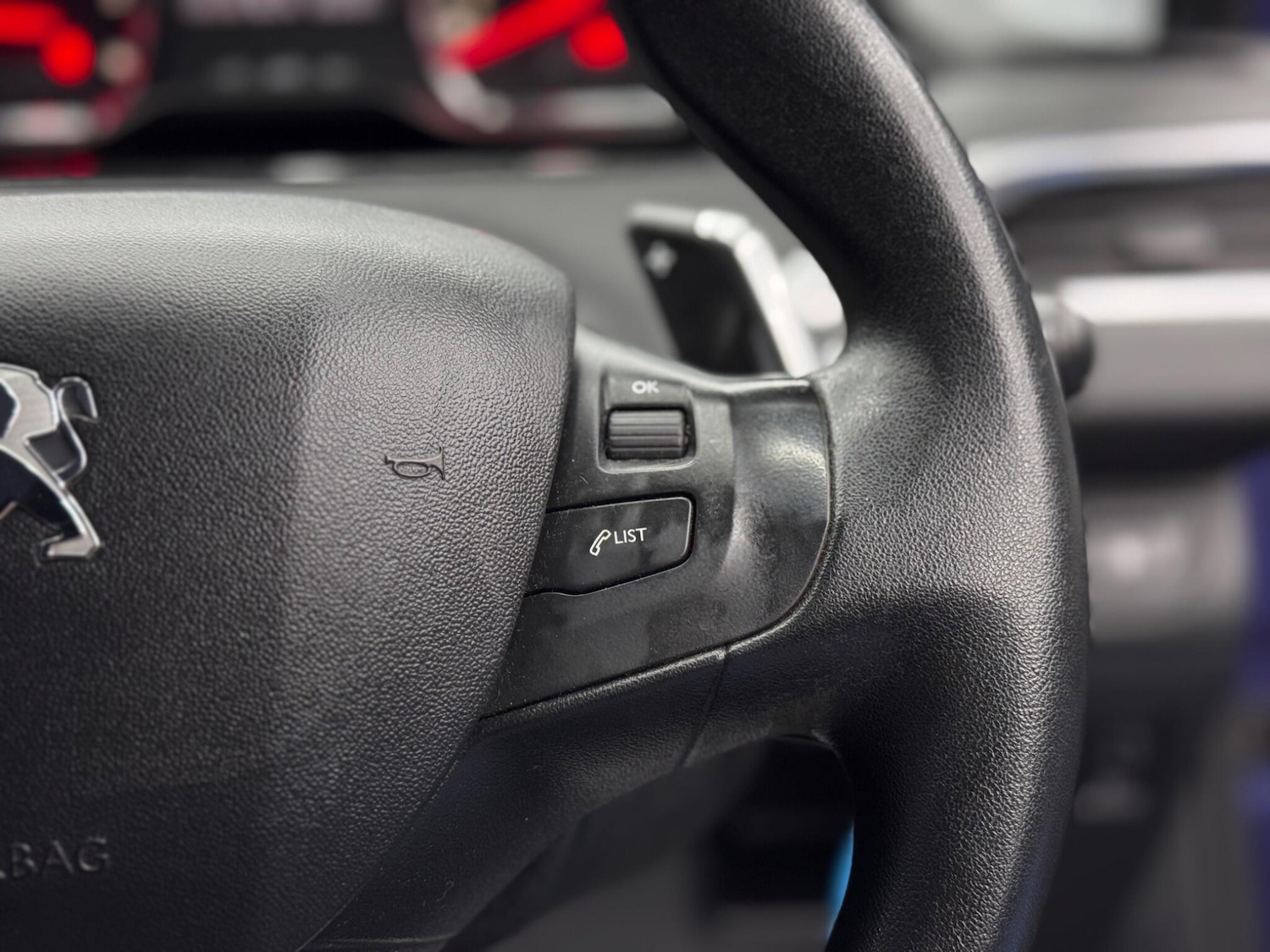 Used Peugeot 208 2013 for sale - 76167049: Photo 21