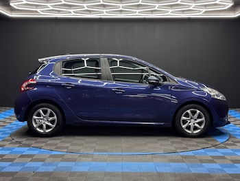 Used Peugeot 208 2013 for sale - 76167049: Photo 4