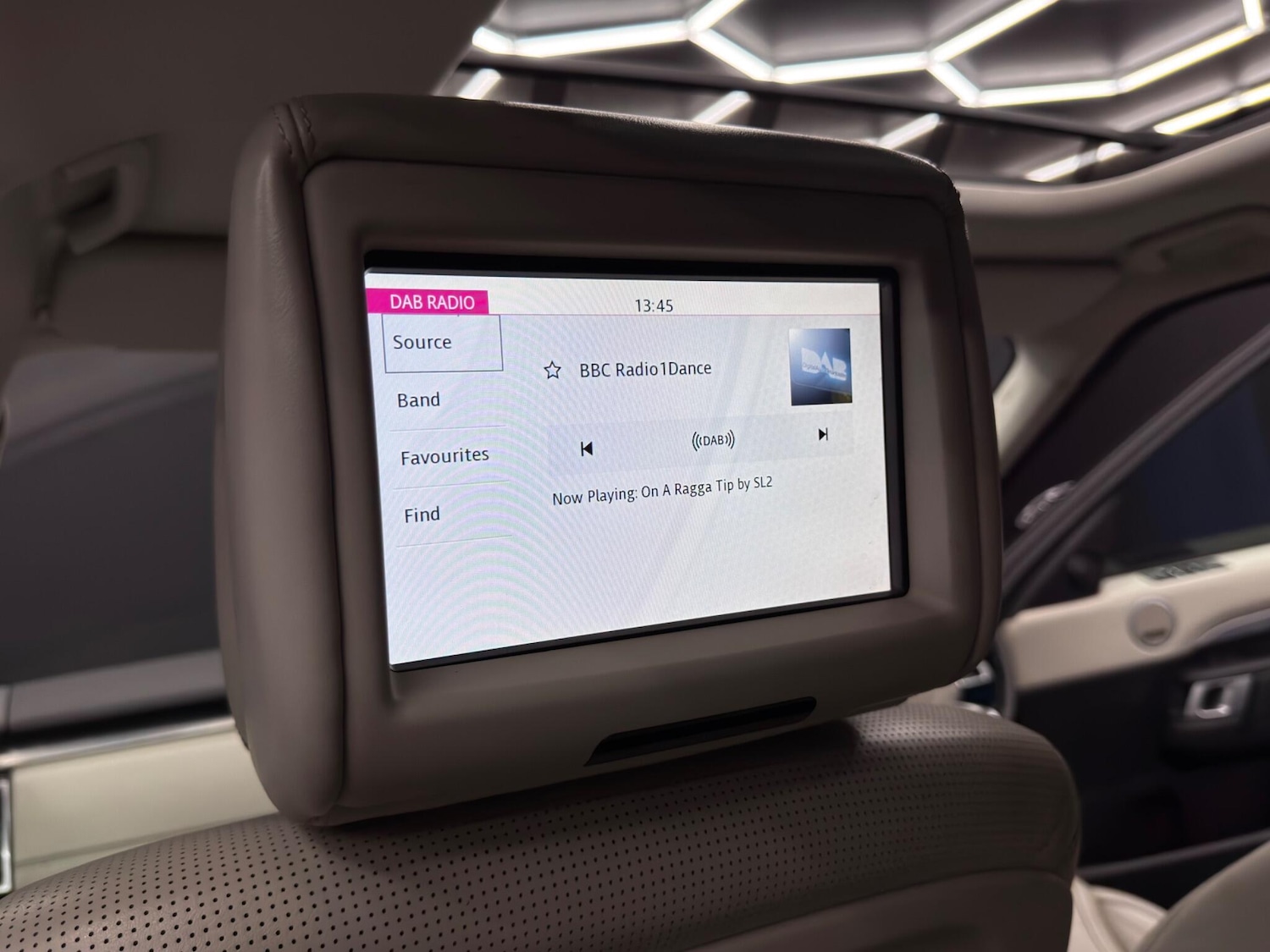 Used Land Rover Discovery 2017 for sale - 77315504: Photo 52