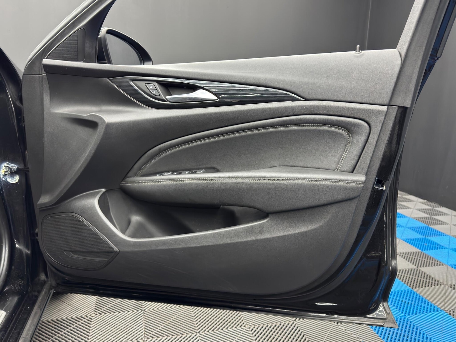 Used Vauxhall Insignia 2018 for sale - 77091130: Photo 34