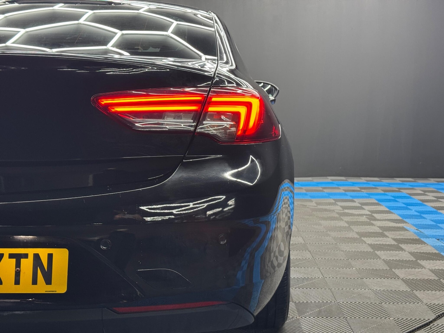 Used Vauxhall Insignia 2018 for sale - 77091130: Photo 38