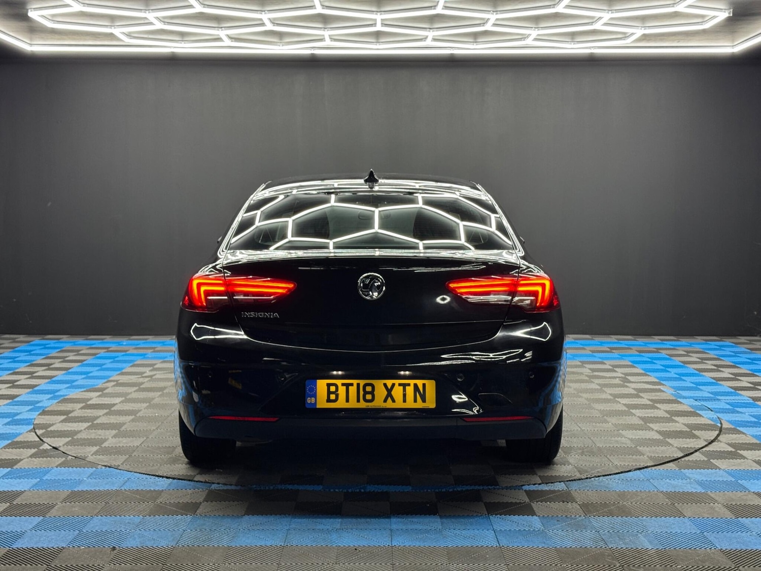 Used Vauxhall Insignia 2018 for sale - 77091130: Photo 6