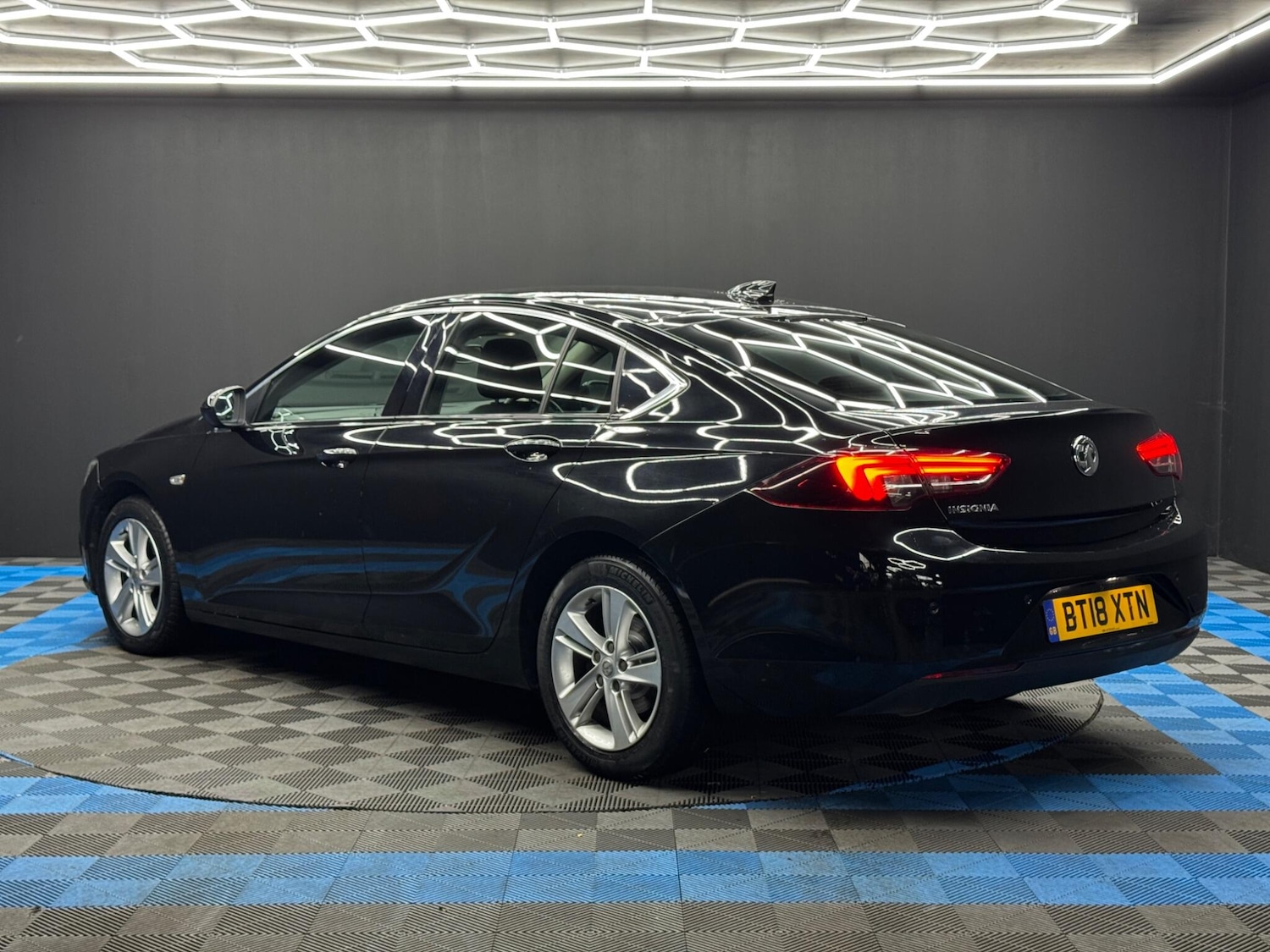 Used Vauxhall Insignia 2018 for sale - 77091130: Photo 7