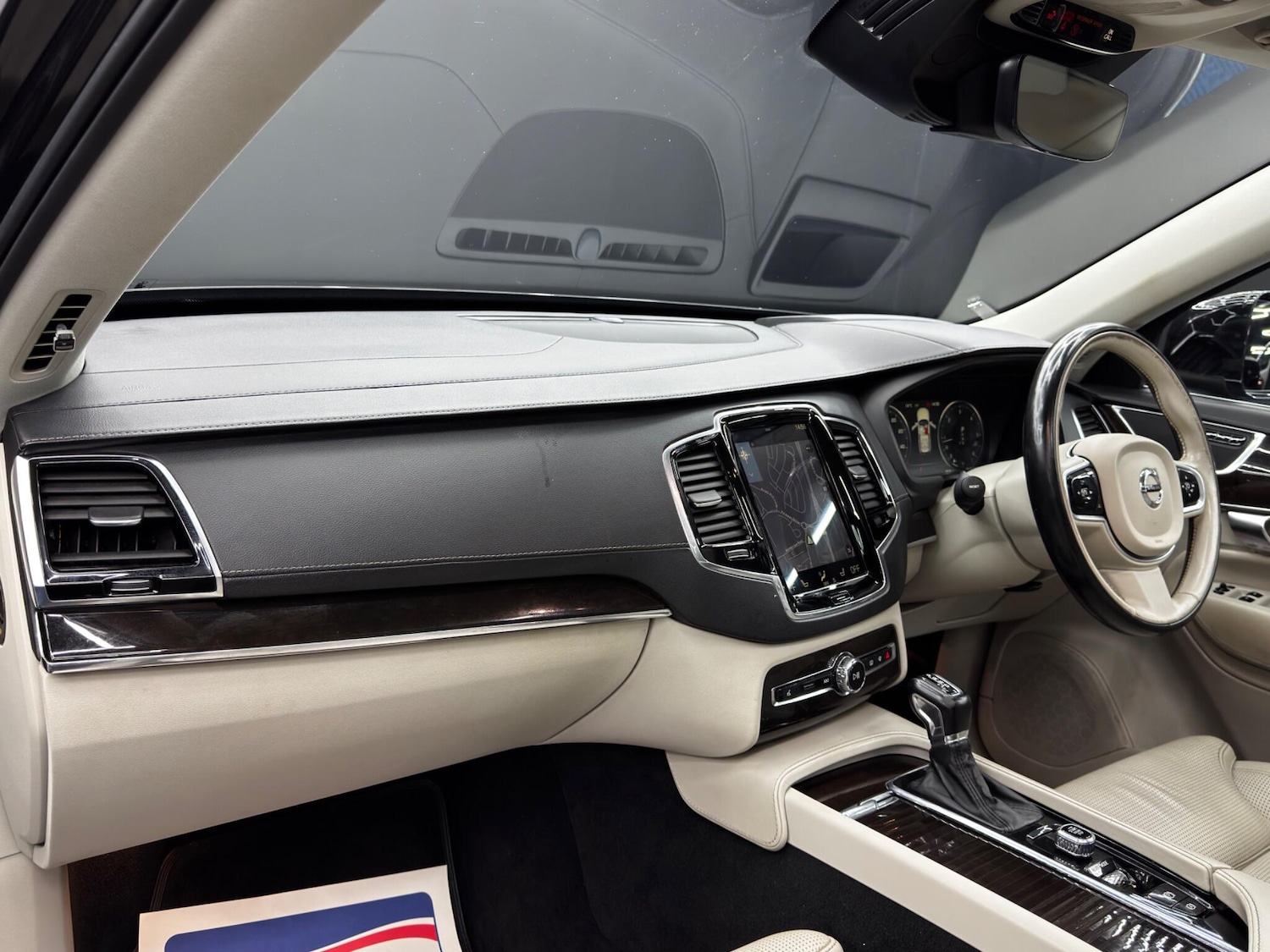 Used Volvo XC90 2017 for sale - 76561729: Photo 11