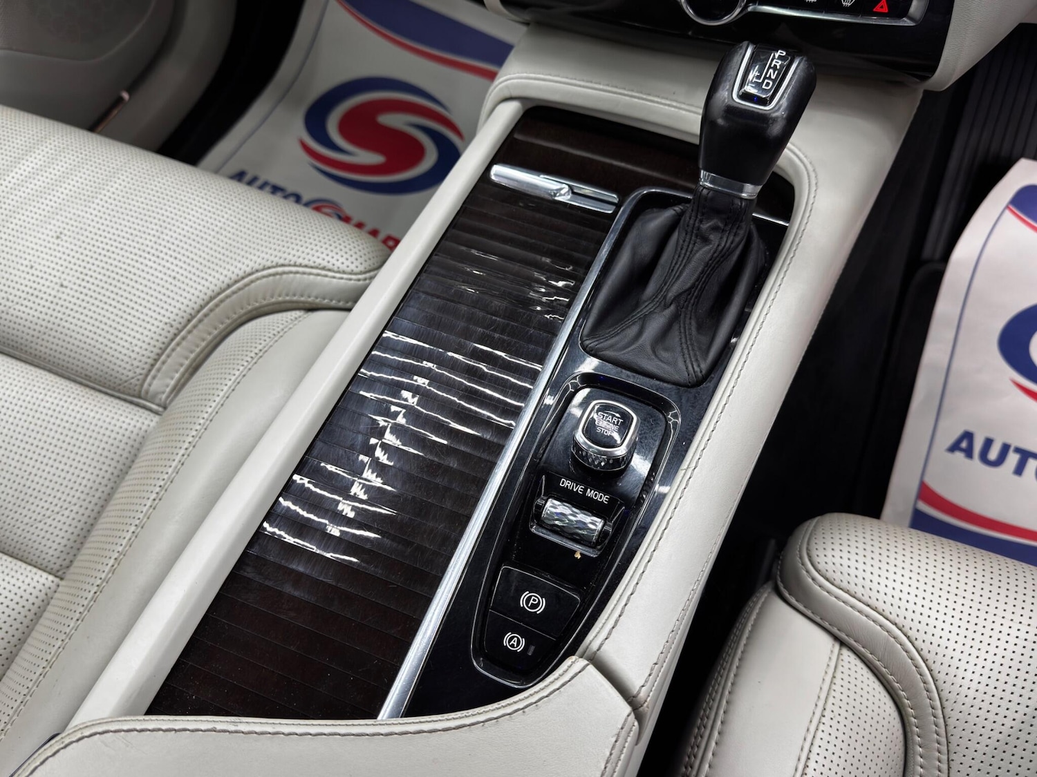 Used Volvo XC90 2017 for sale - 76561729: Photo 24